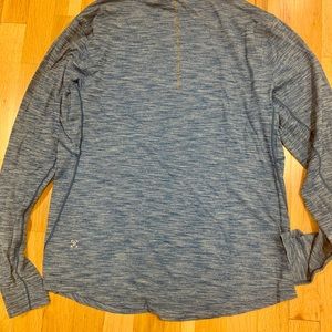 Lululemon men’s long sleeve shirt size Medium